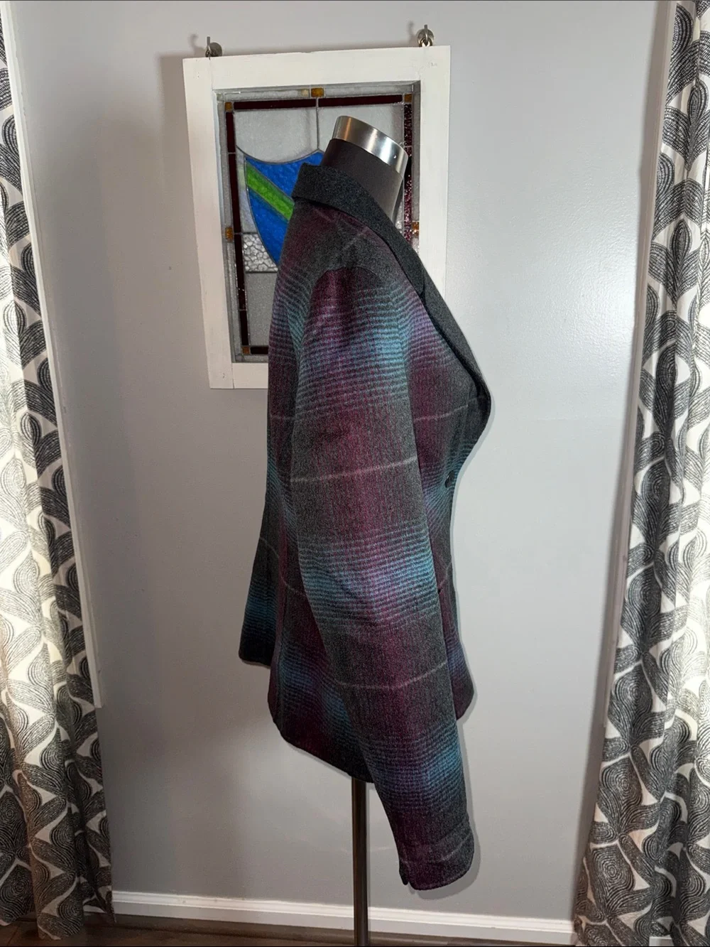ESCADA 100% Cashmere Plaid Blazer Jacket Gray Burgundy Blue Ombre Vintage